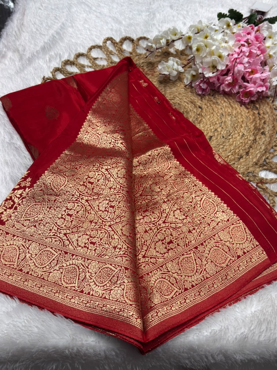 BorderLess Rich Pallu