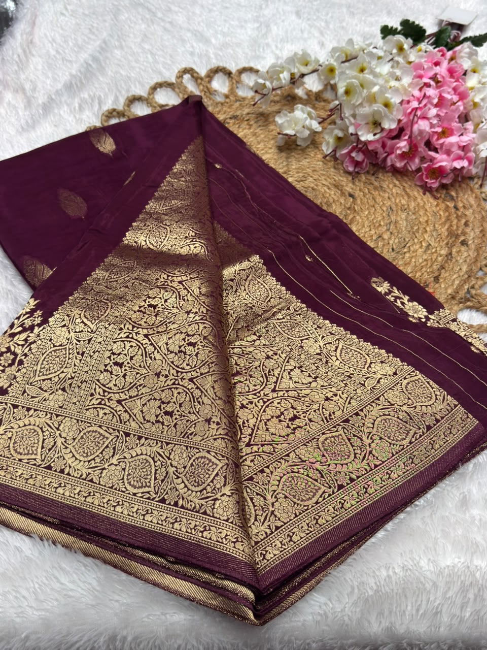 BorderLess Rich Pallu