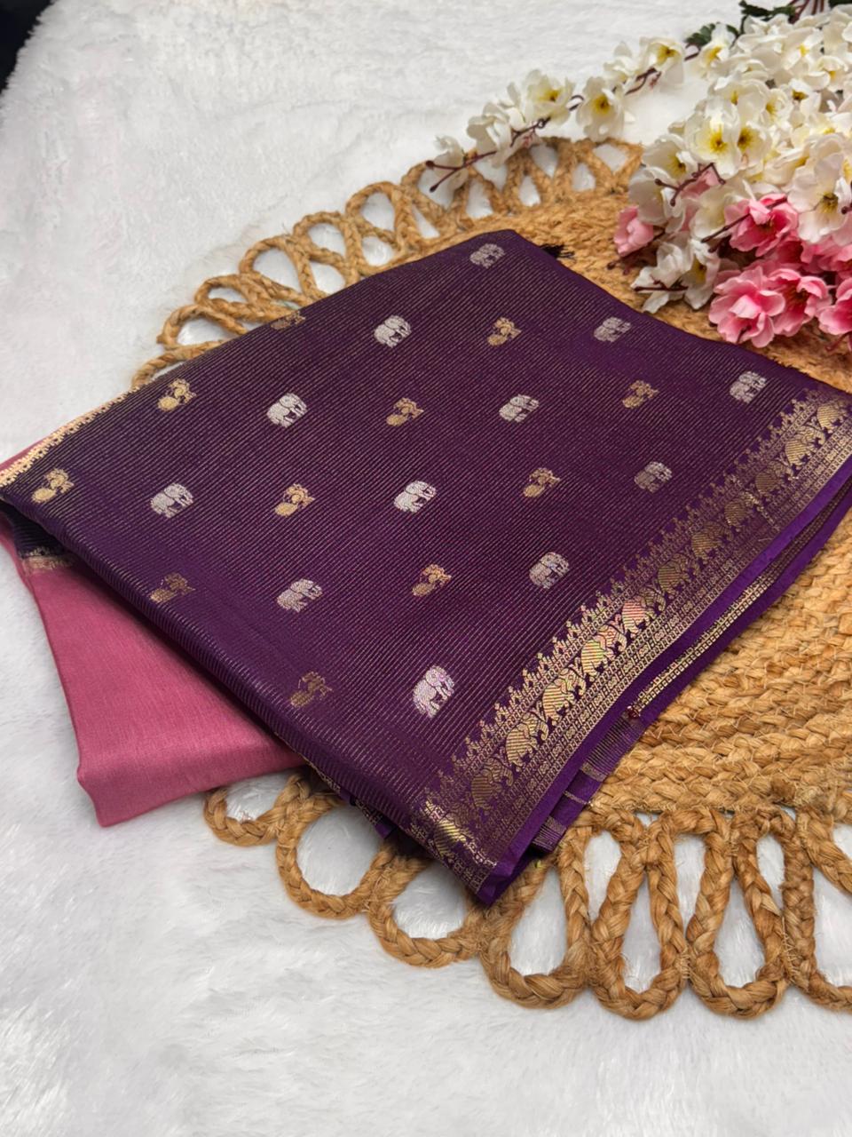 Elephant Munga Contrast