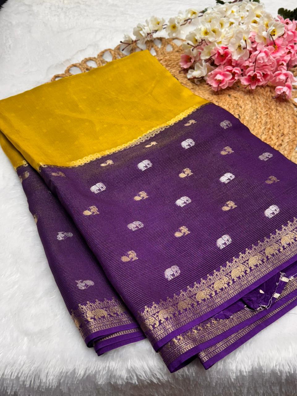 Elephant Munga Contrast