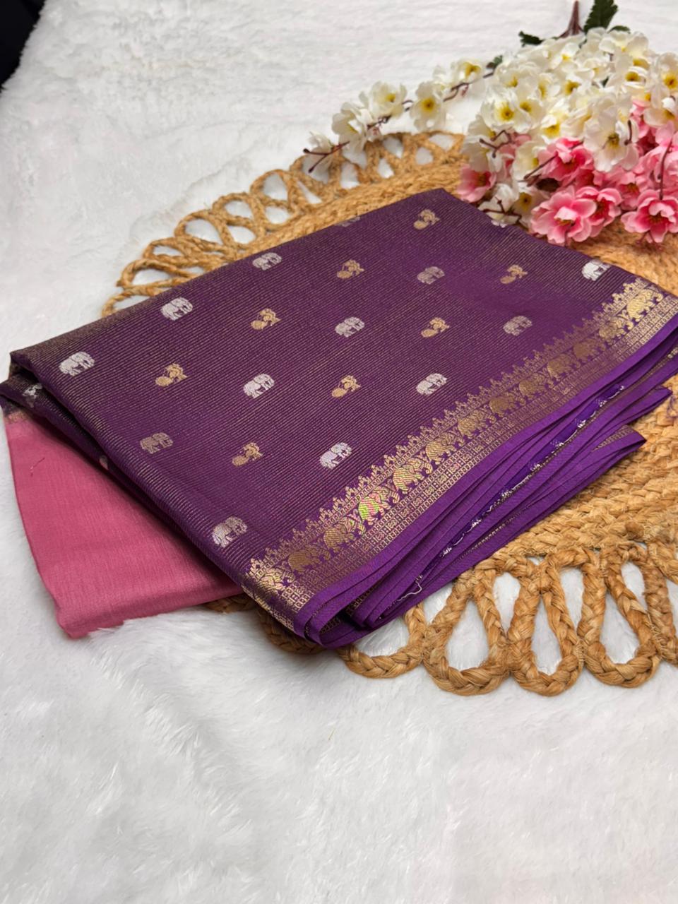 Elephant Munga Contrast