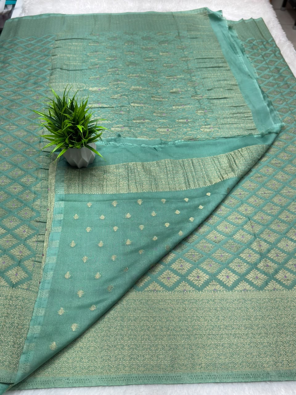 KajuKathli Meena