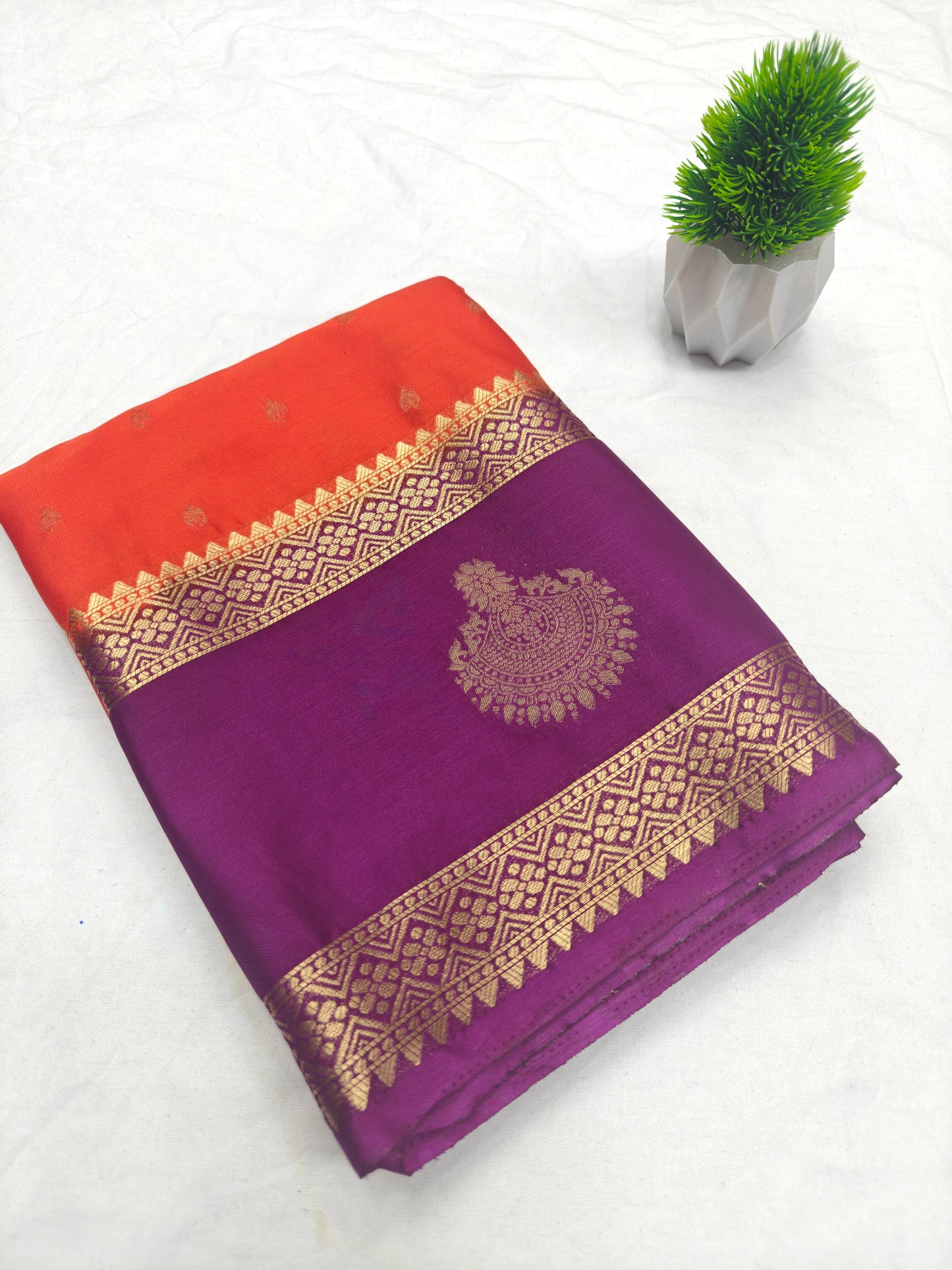 Jumka Contrast Rich Pallu