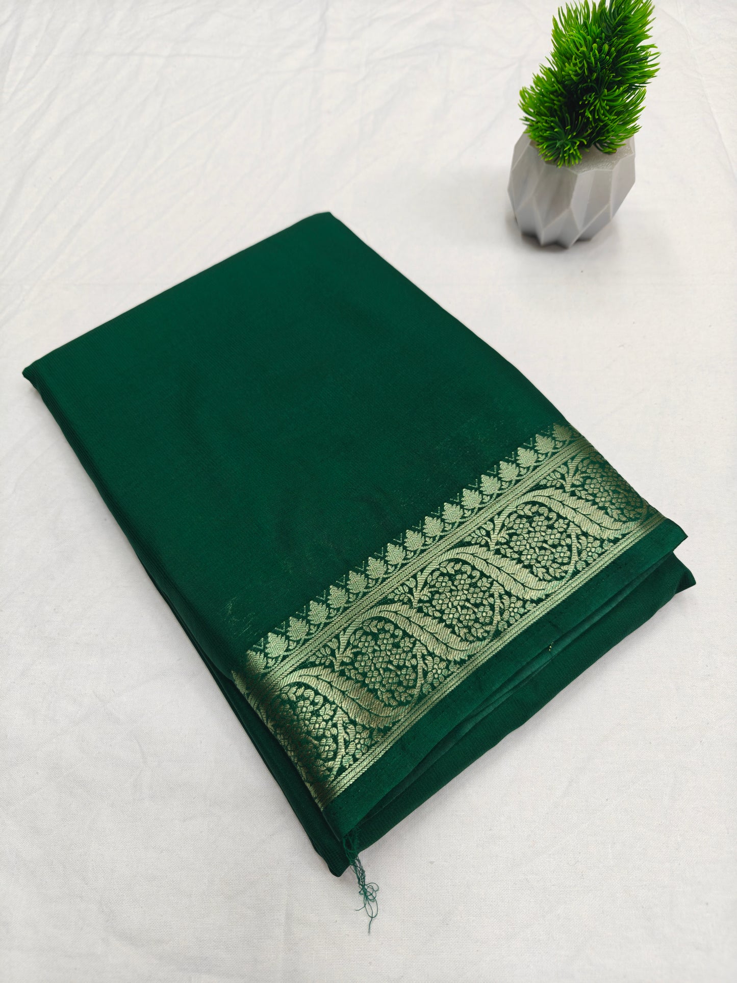 Jal Border Crepe Self