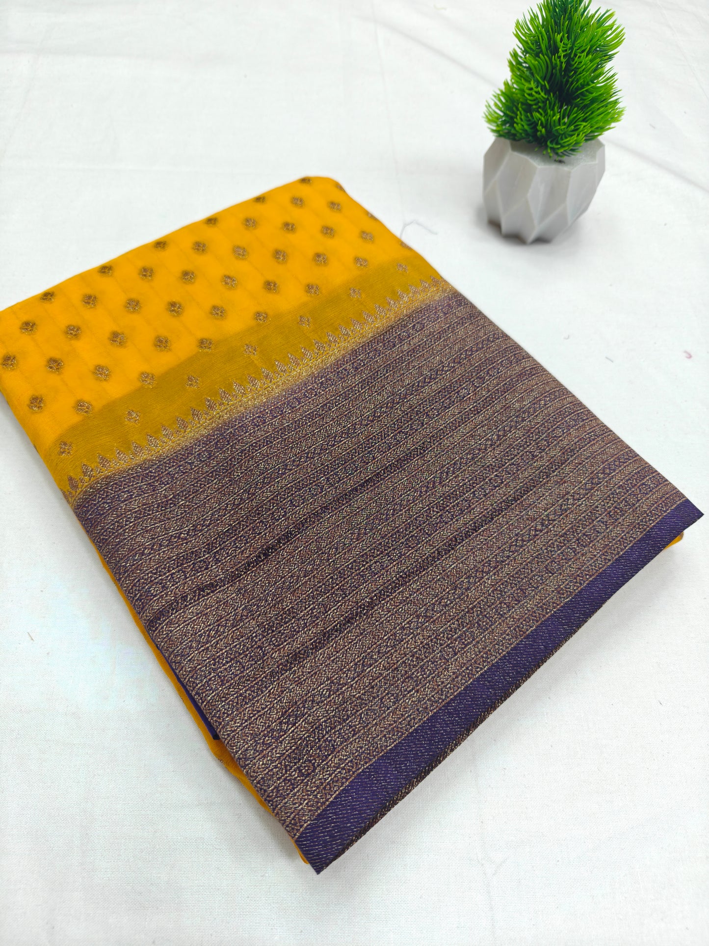 Sanchi Kasturi Small Antique