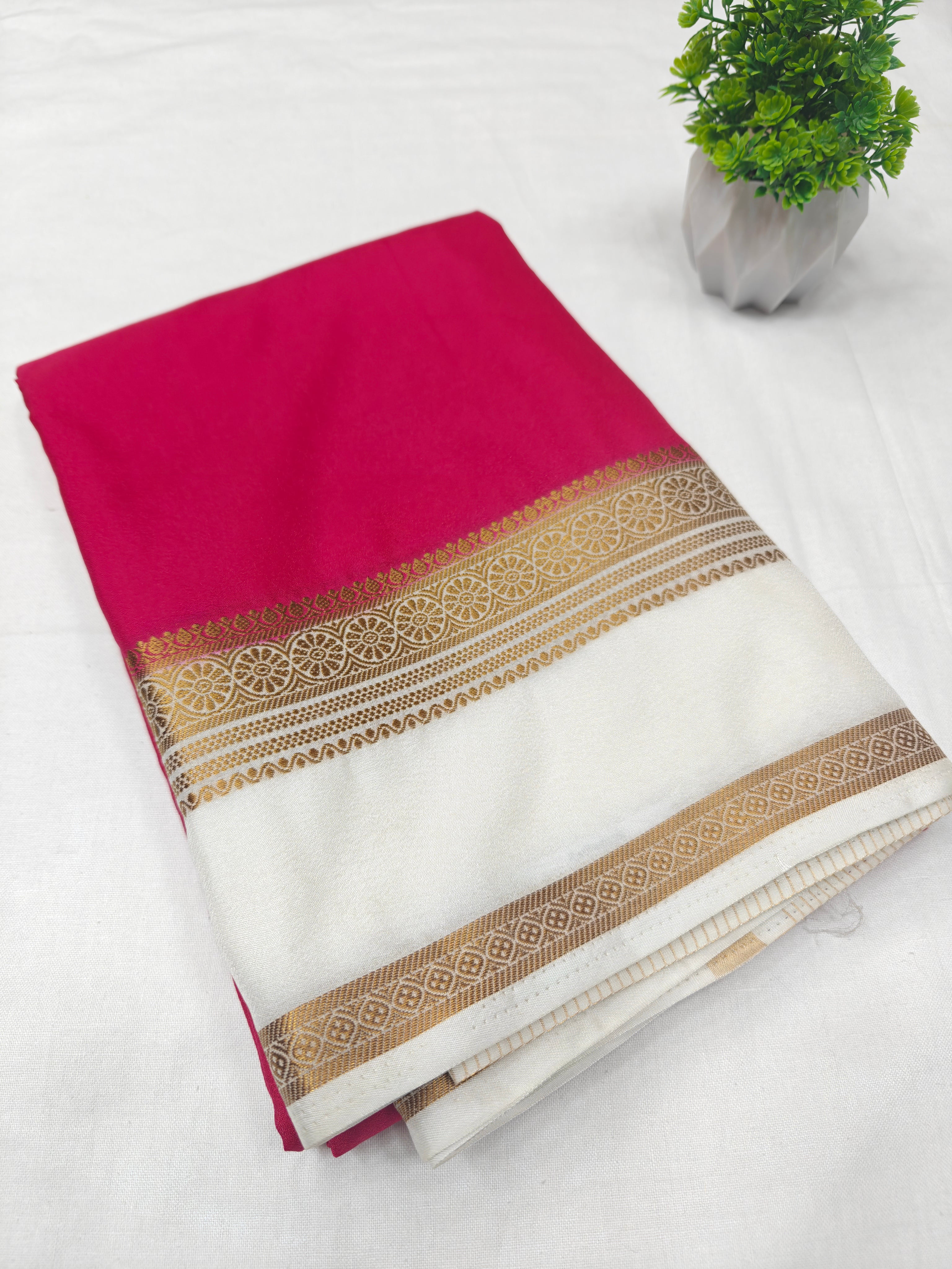 Crepe Plain kw Circle Border