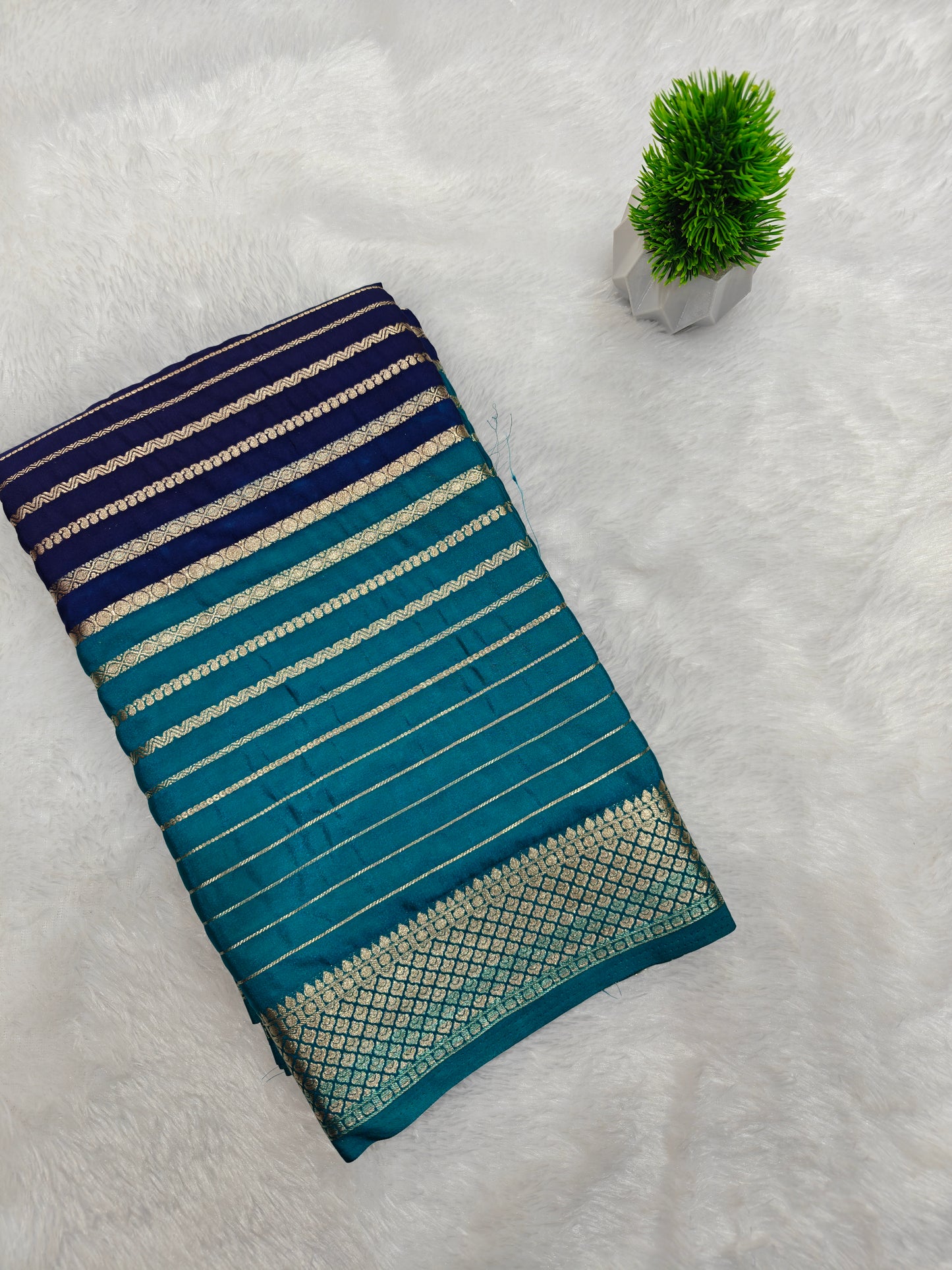 Crepe Stripes Bentex Border