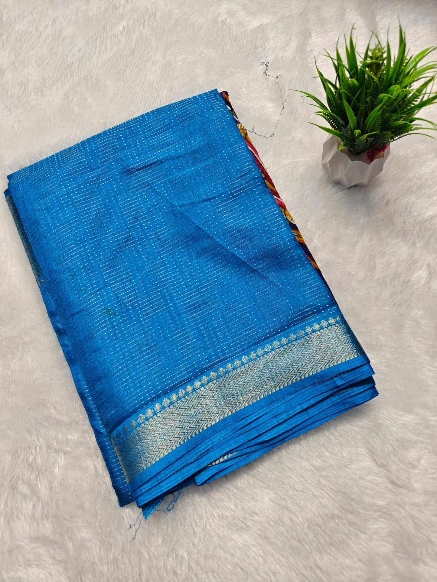 Raha Center Print
