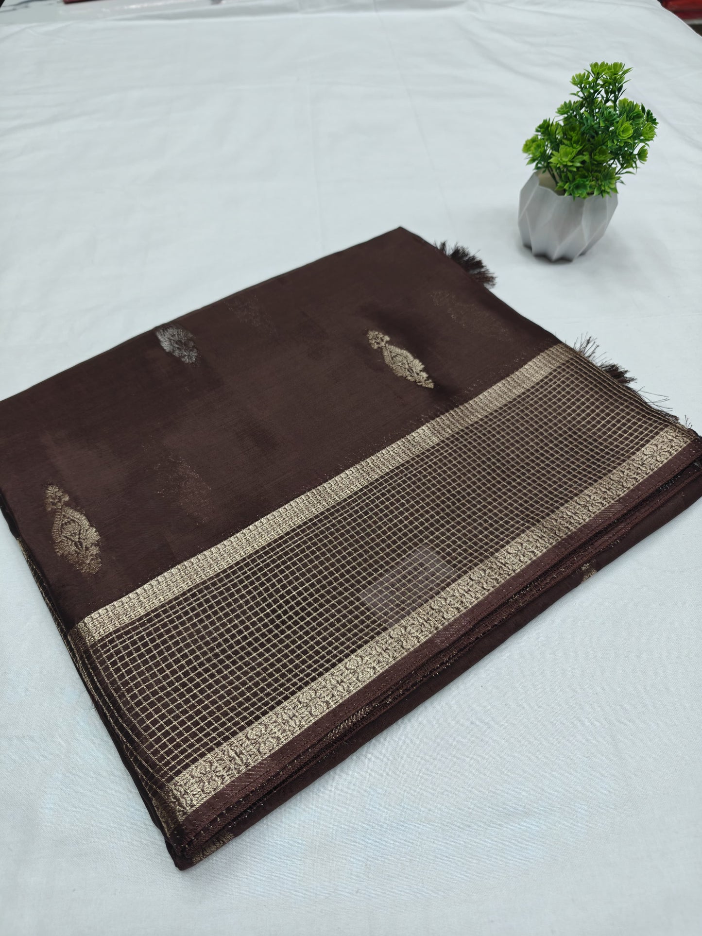 H O Checks Butta Self