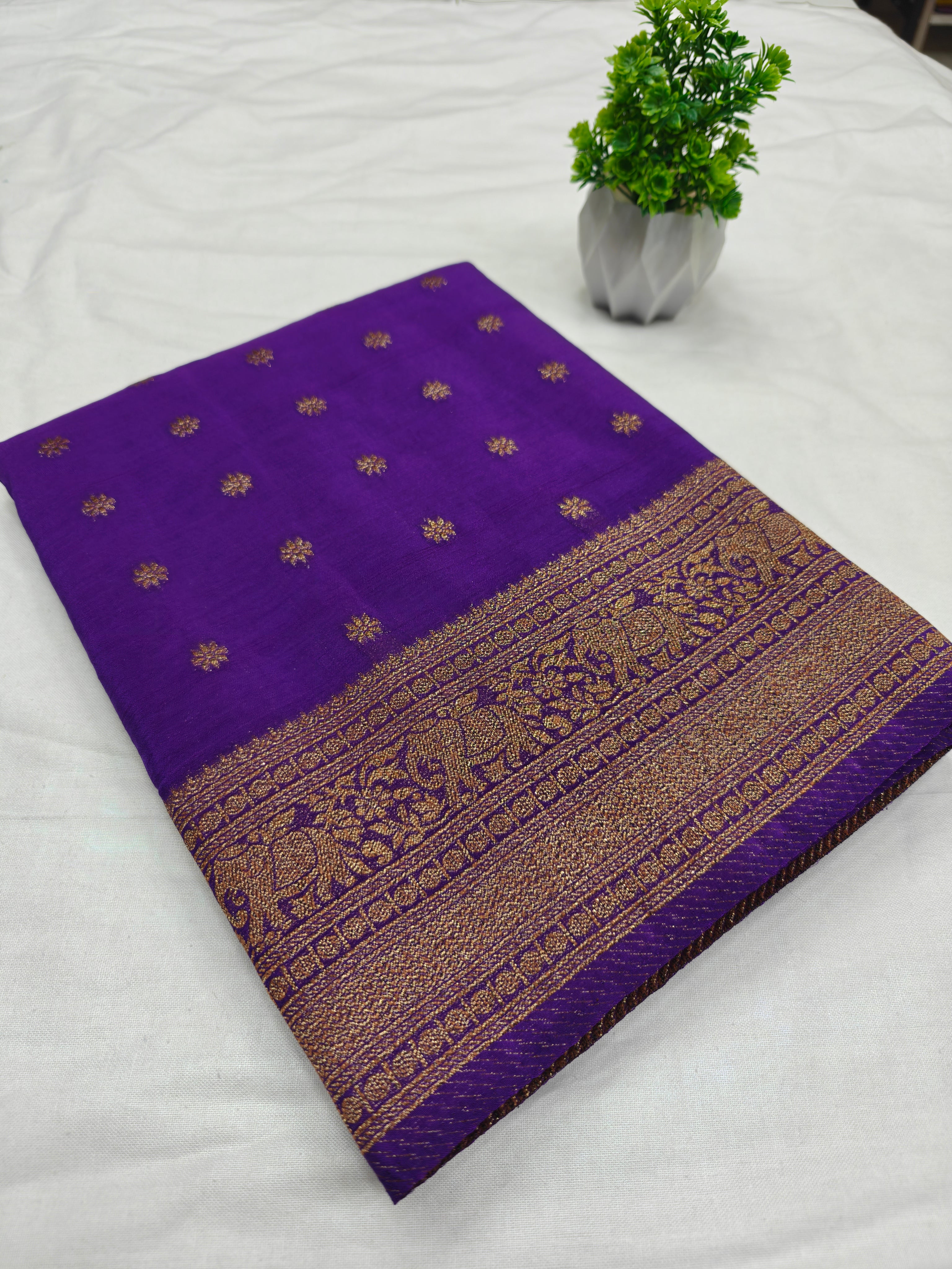 Sanchi Kamana Antique