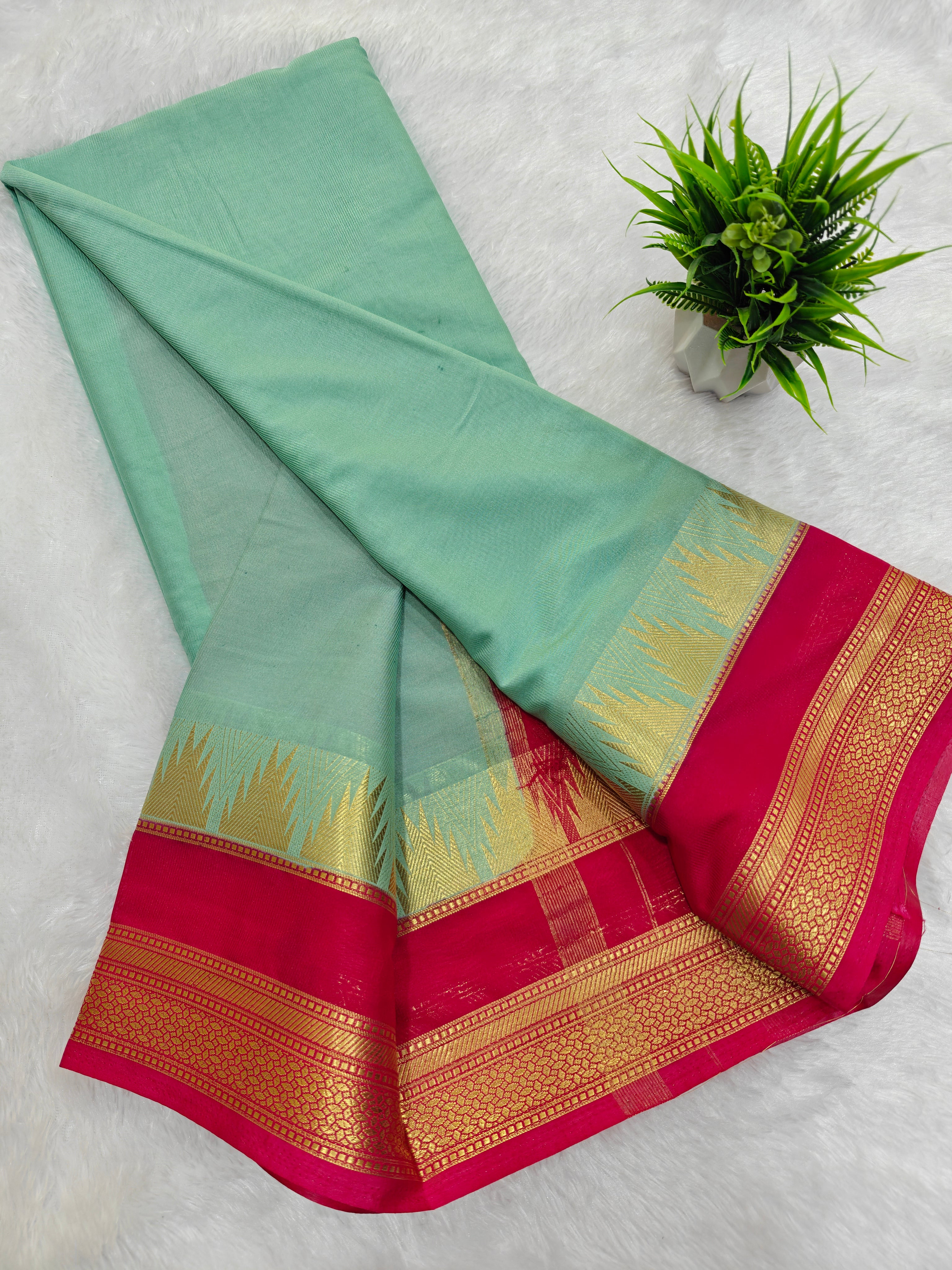 Crape temple border