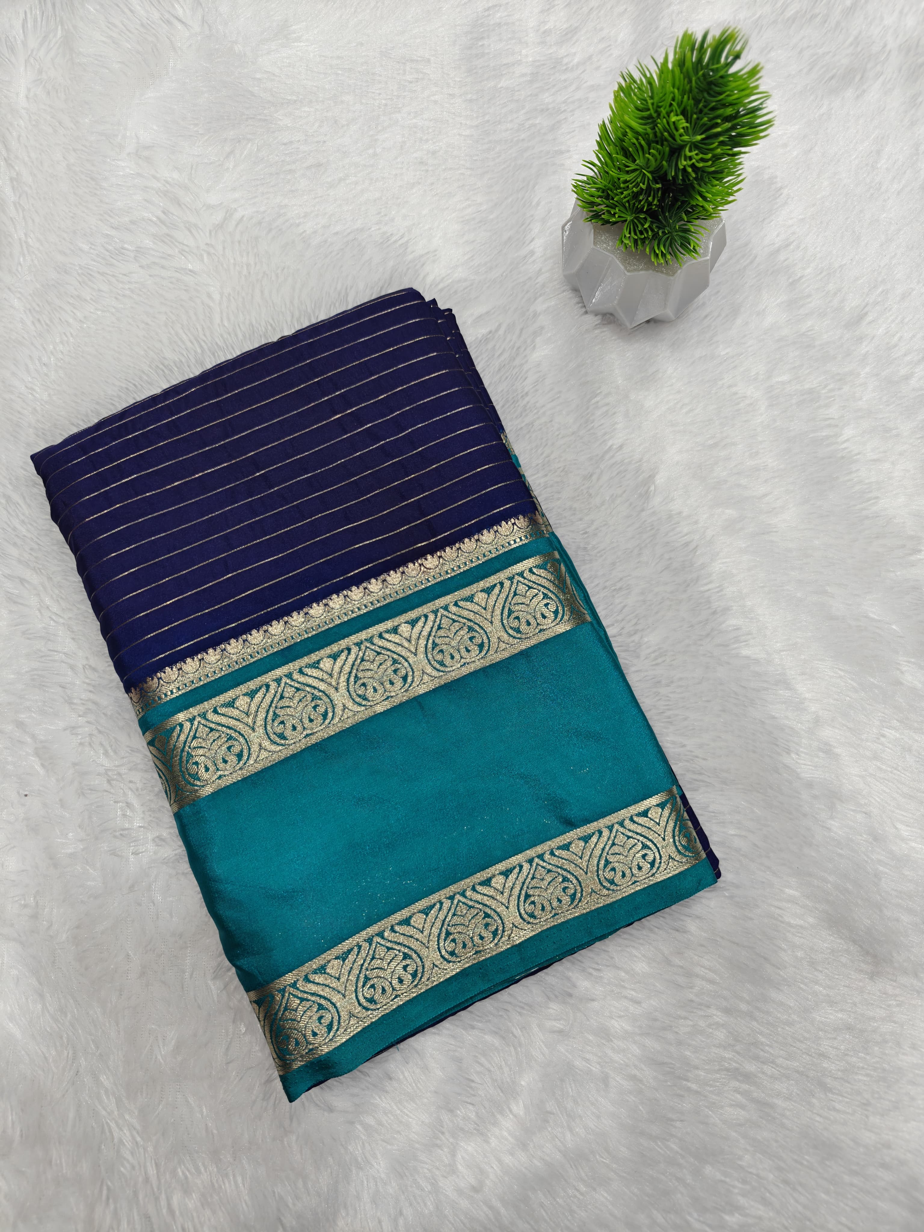 Crepe Stripes Bentex Border