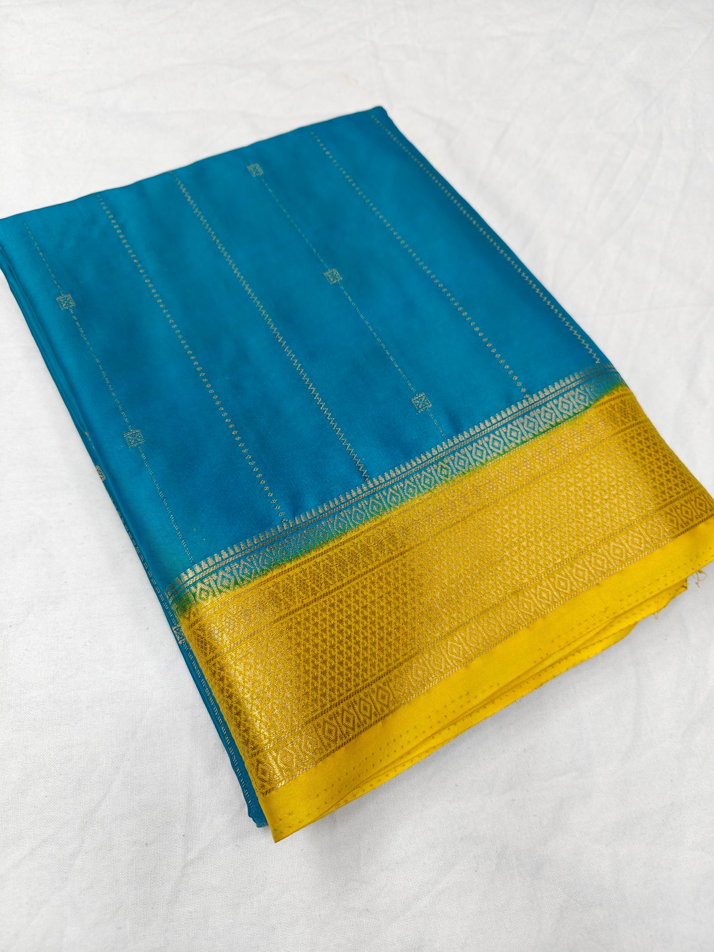 Crepe Rich Pallu