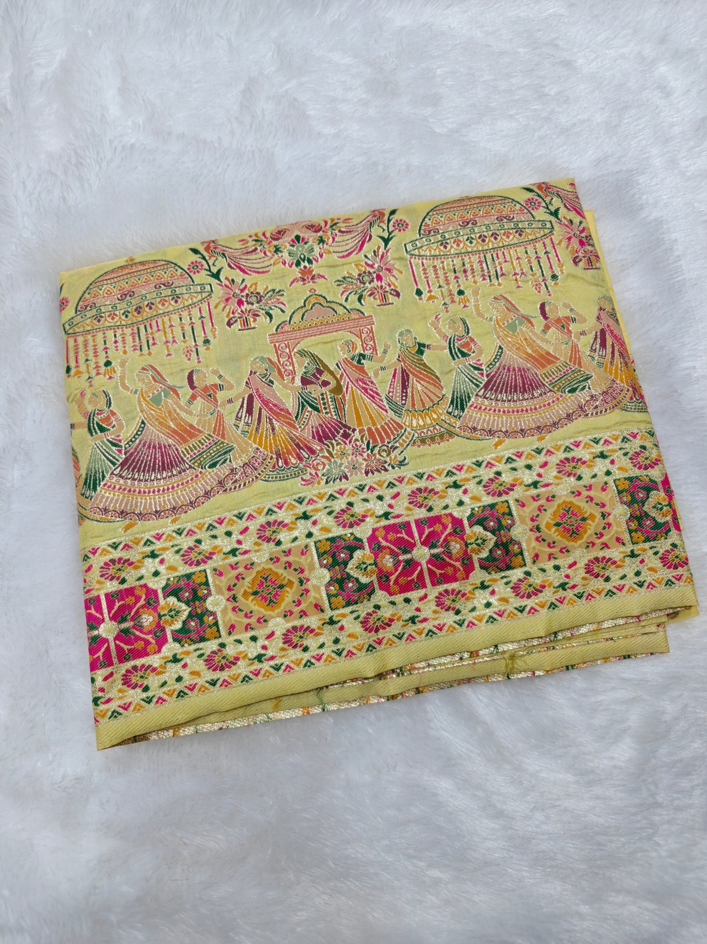 Pashmina Semi Silk Self