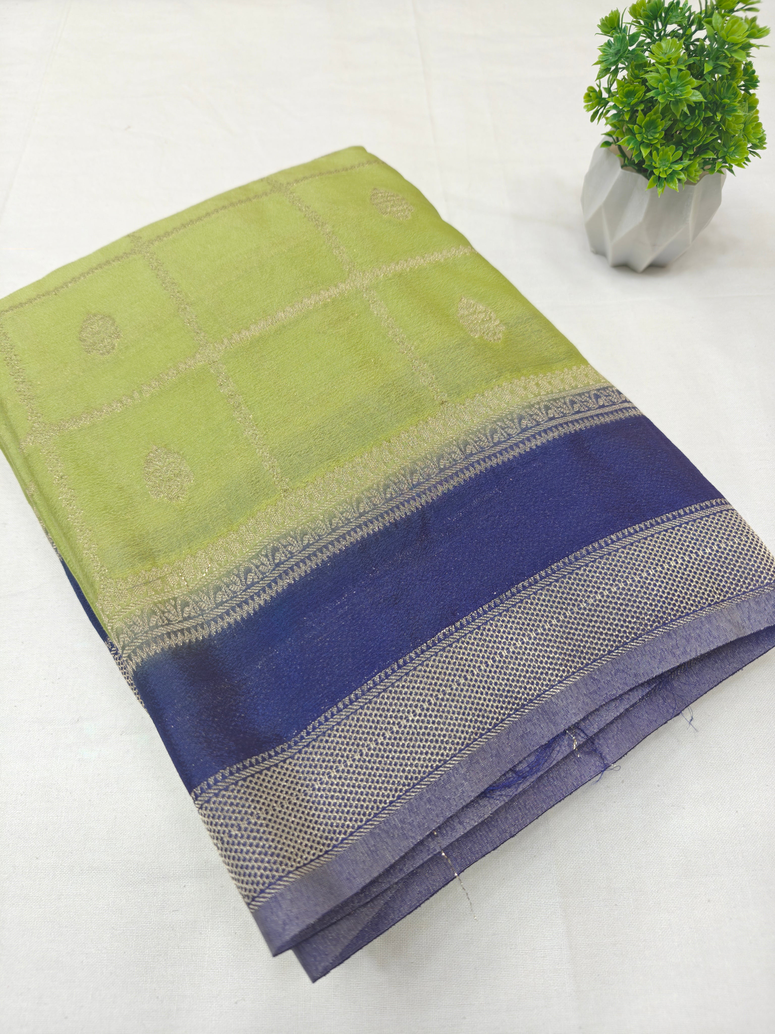 Varalaxmi Chex Butta Contrast