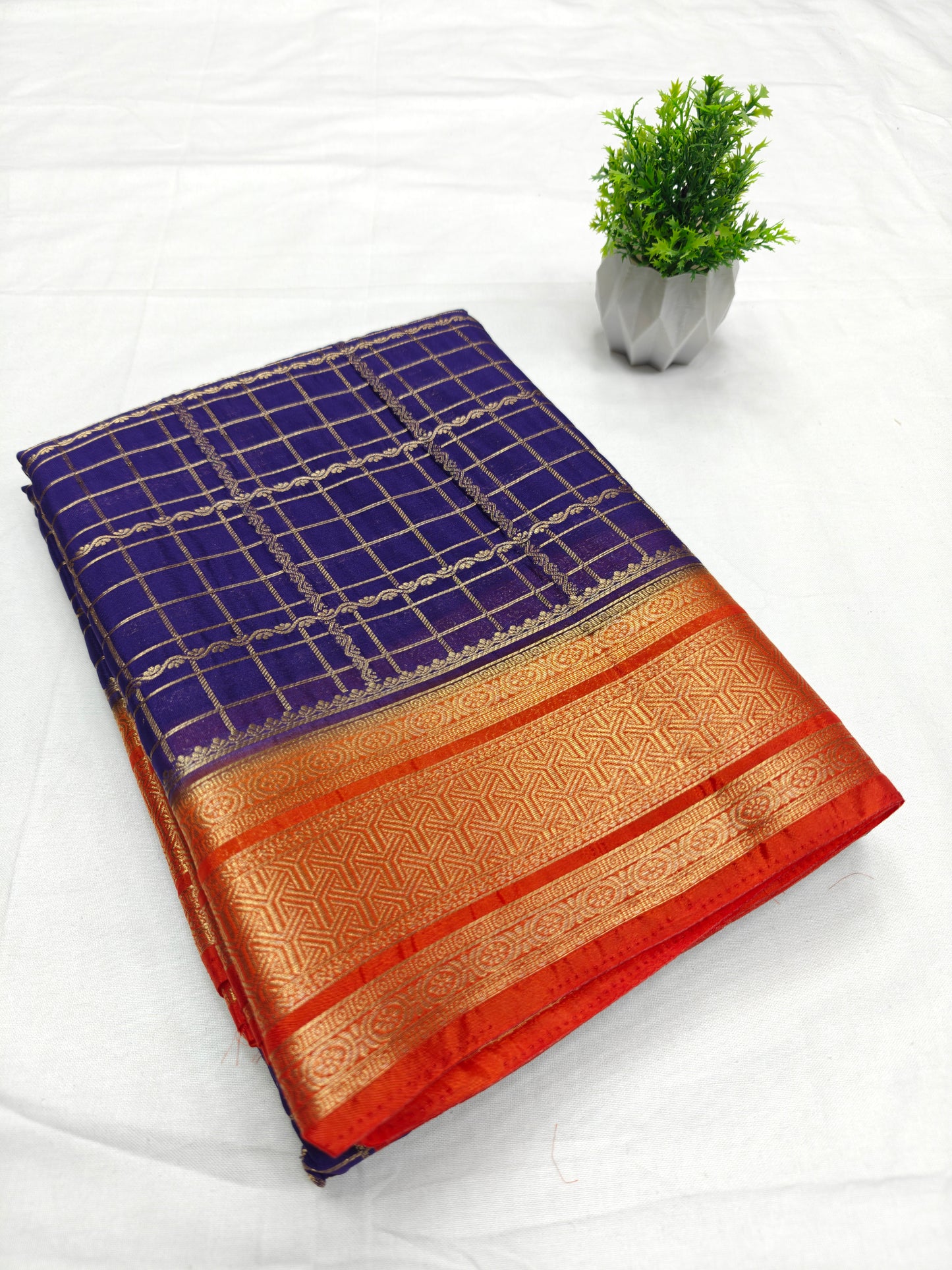 Pure Checks Contrast