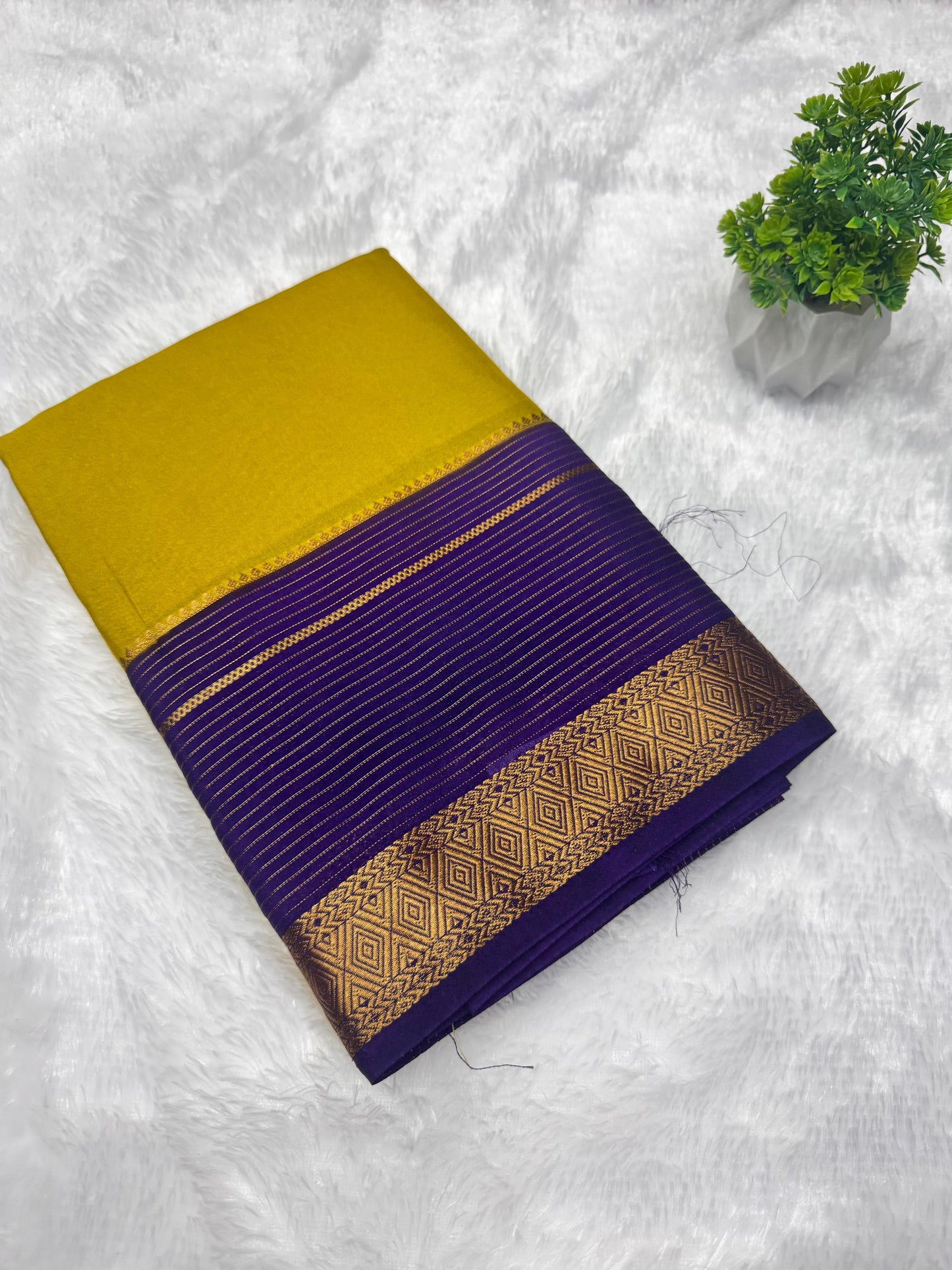 Crepe Plain KW Border Stripes-2