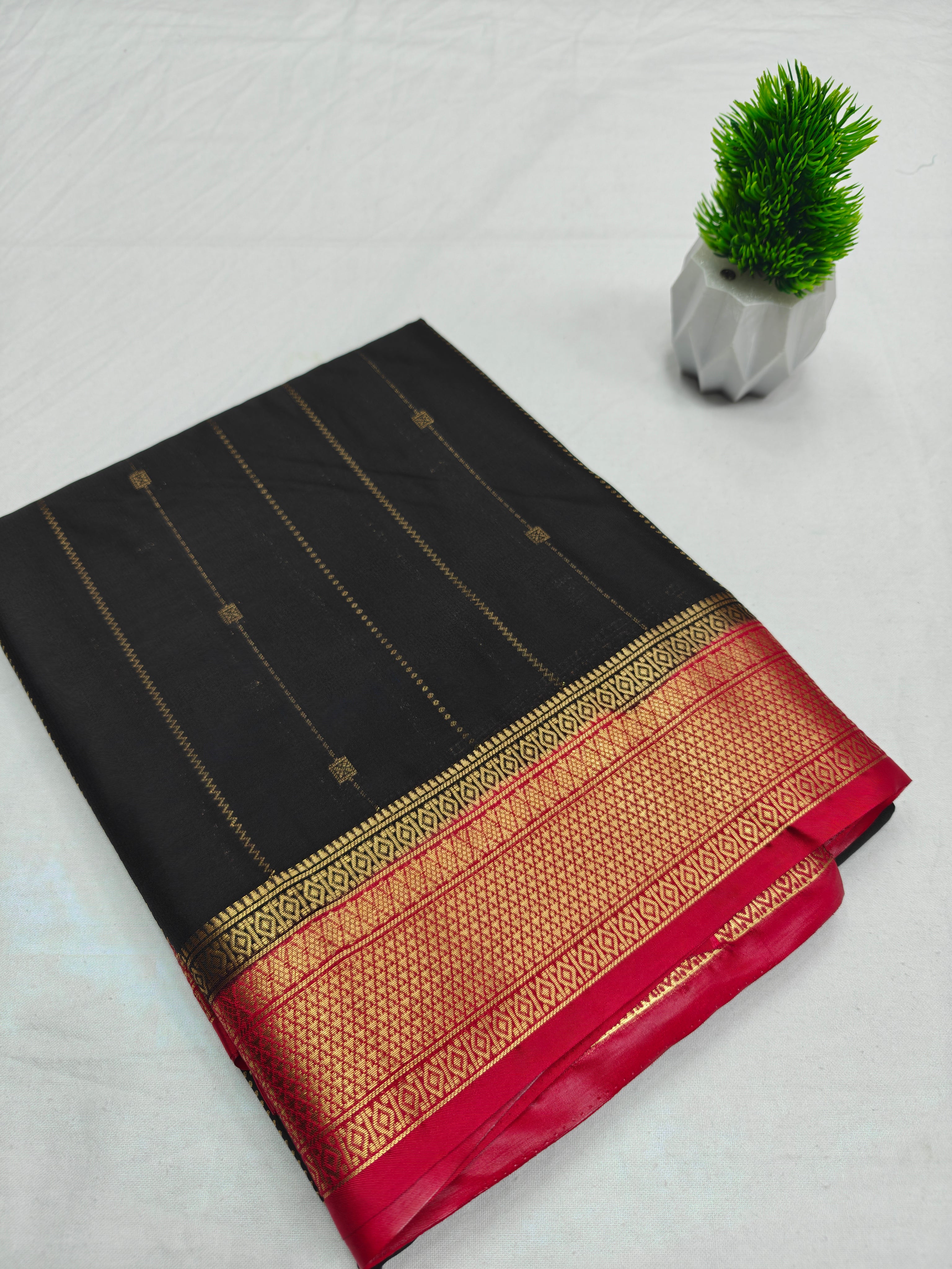 Crepe Rich Pallu