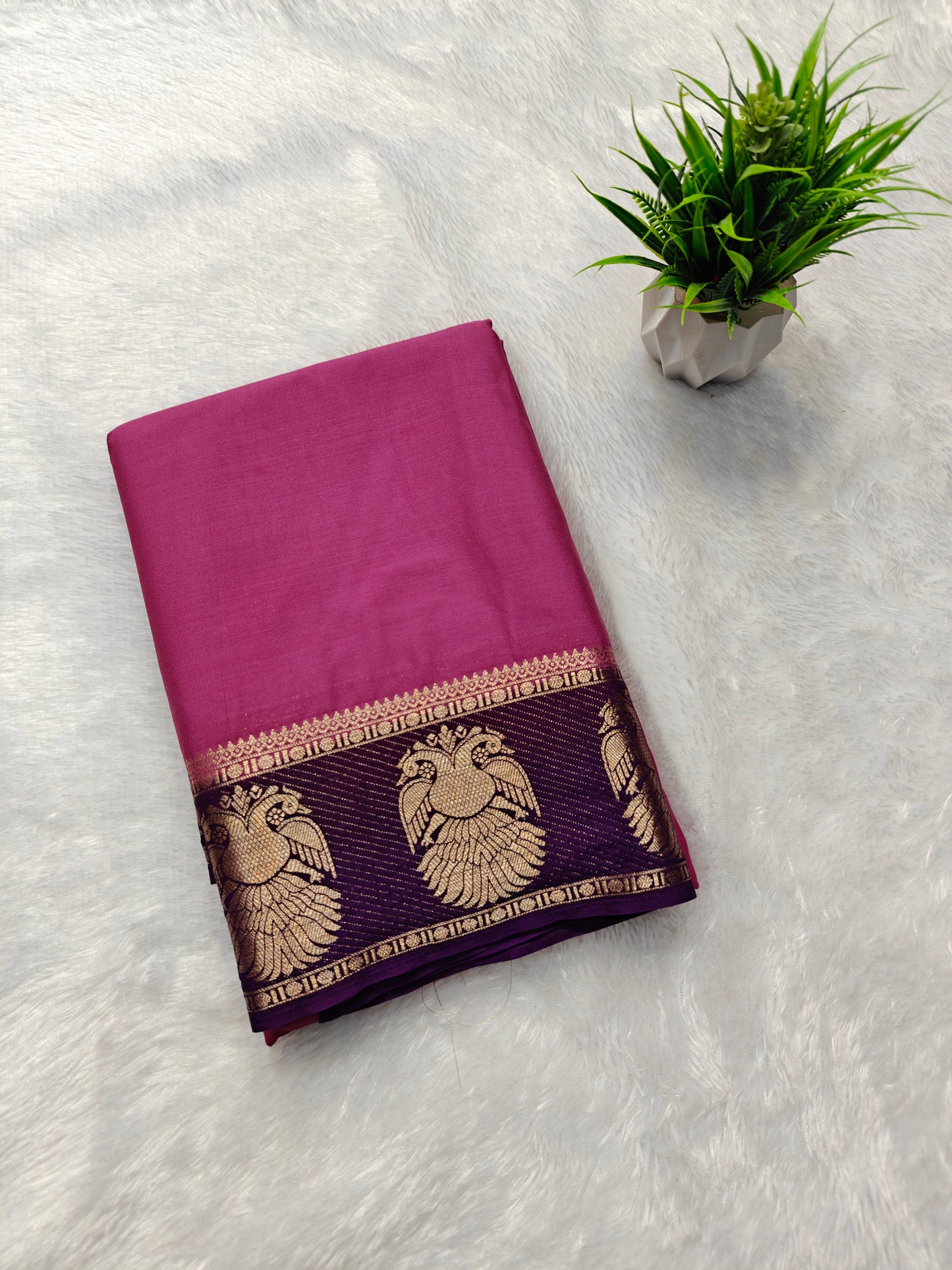 Crepe Garuda Contrast Border